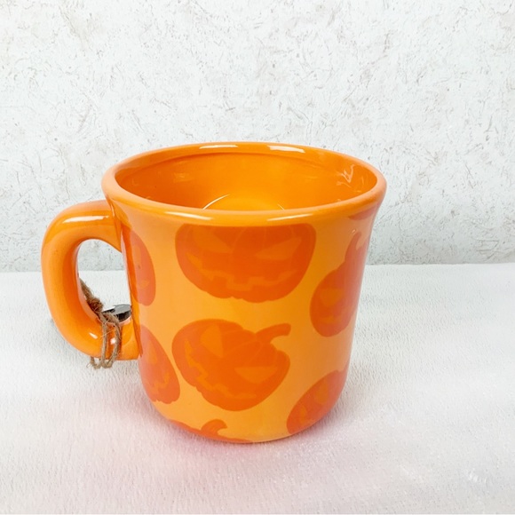Market Finds 3D Figural Pumpkin Mug Jack O Lantern Halloween Hand Painted - Picture 3 of 8
